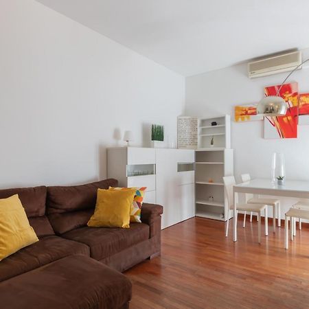 Terrace At 20 Minutes From Duomo - Homeunity Milan Exterior photo