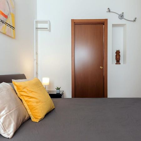 Terrace At 20 Minutes From Duomo - Homeunity Milan Exterior photo
