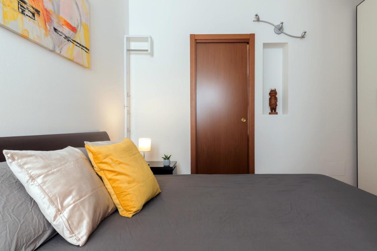 Terrace At 20 Minutes From Duomo - Homeunity Milan Exterior photo